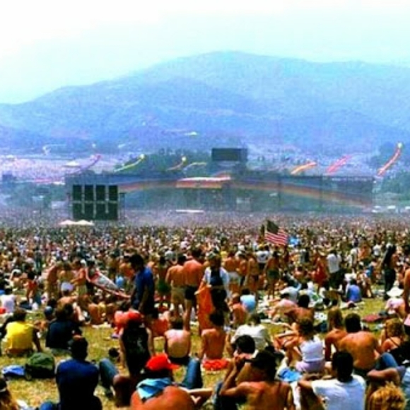 REAL 83 US Festival Favorite Band Concert T ShirtCross Posted on the BUYSELL App - Picture 12 of 12